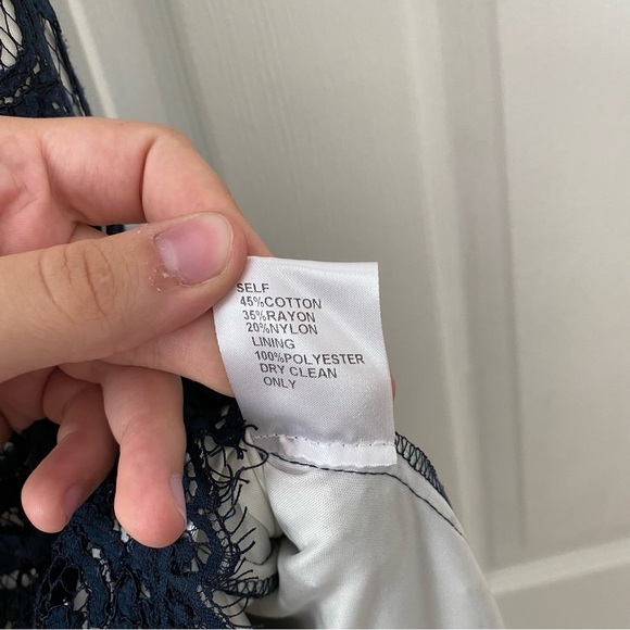 Tadashi Shoji Navy Sleeveless V Neck Lace Gown - Picture 9 of 9